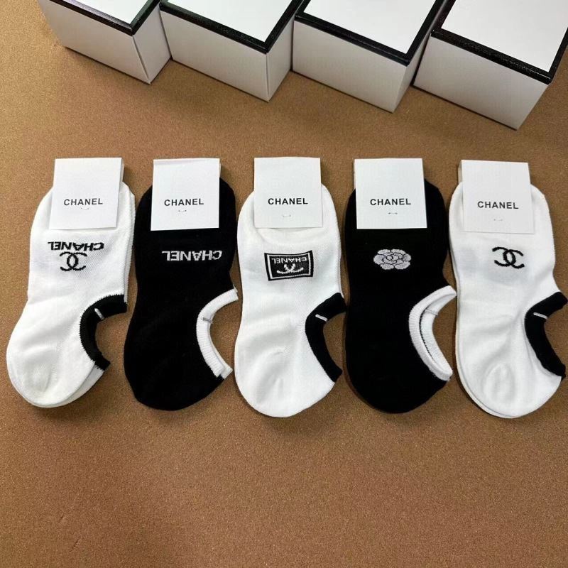 Effortless Chanel Socks 273919