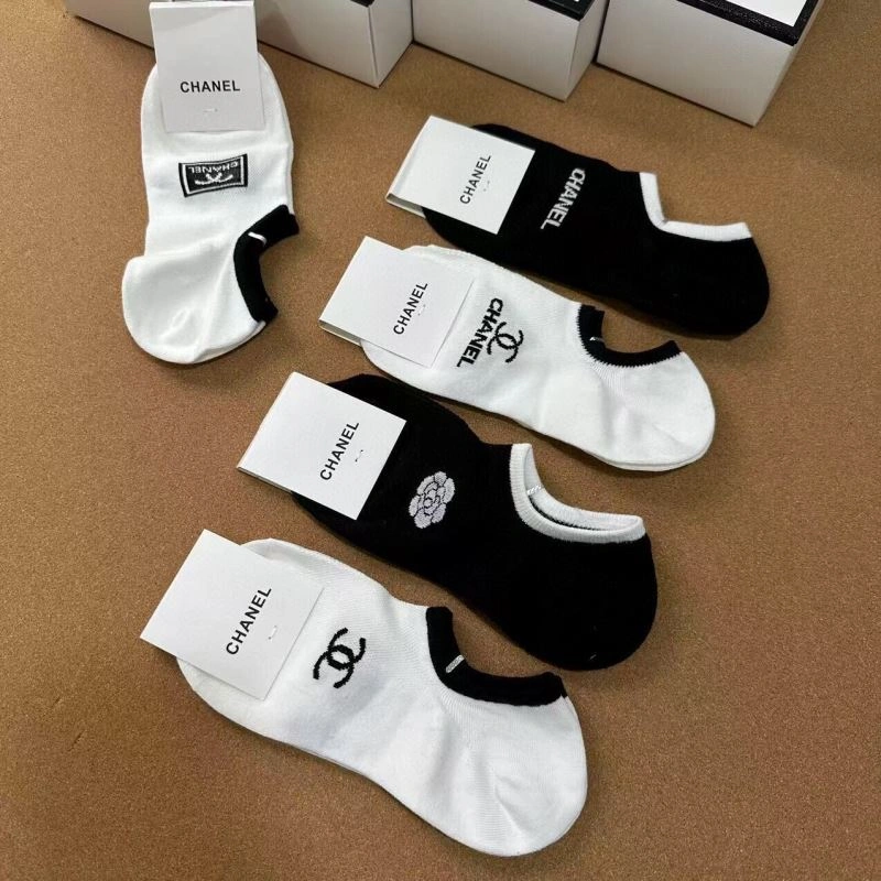 Effortless Chanel Socks 273919