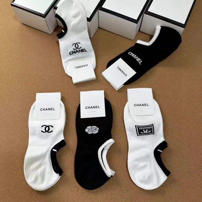 Effortless Chanel Socks 273919