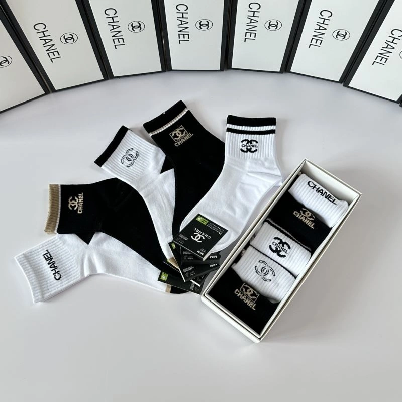 Efficient Chanel Socks 273911