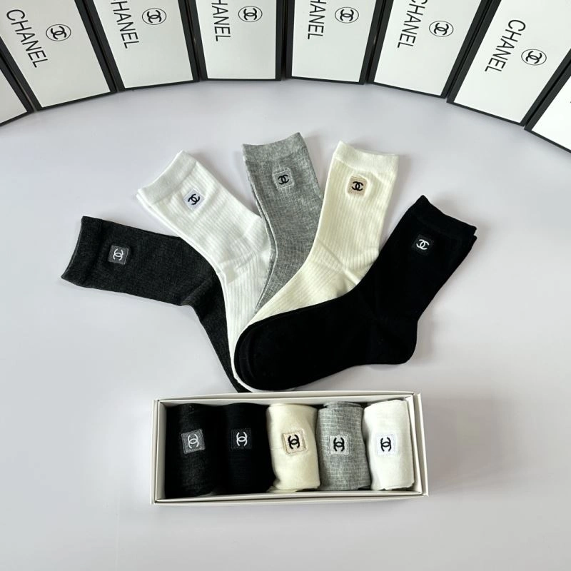 Neat Chanel Socks 273900