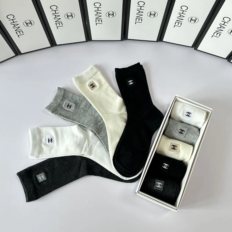 Neat Chanel Socks 273900