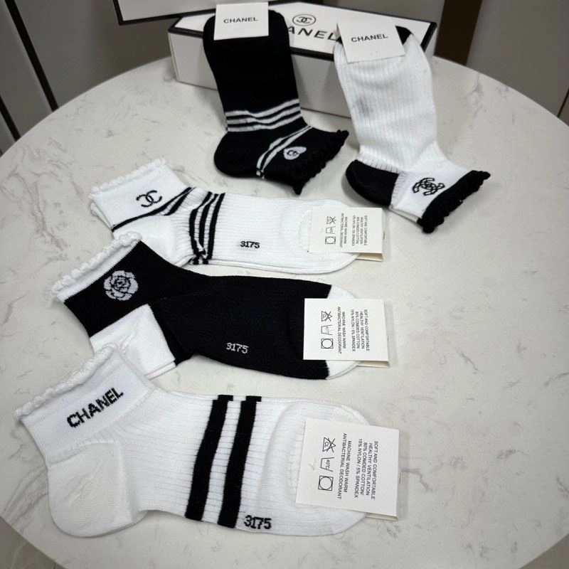 Chanel Socks Sleek 273859