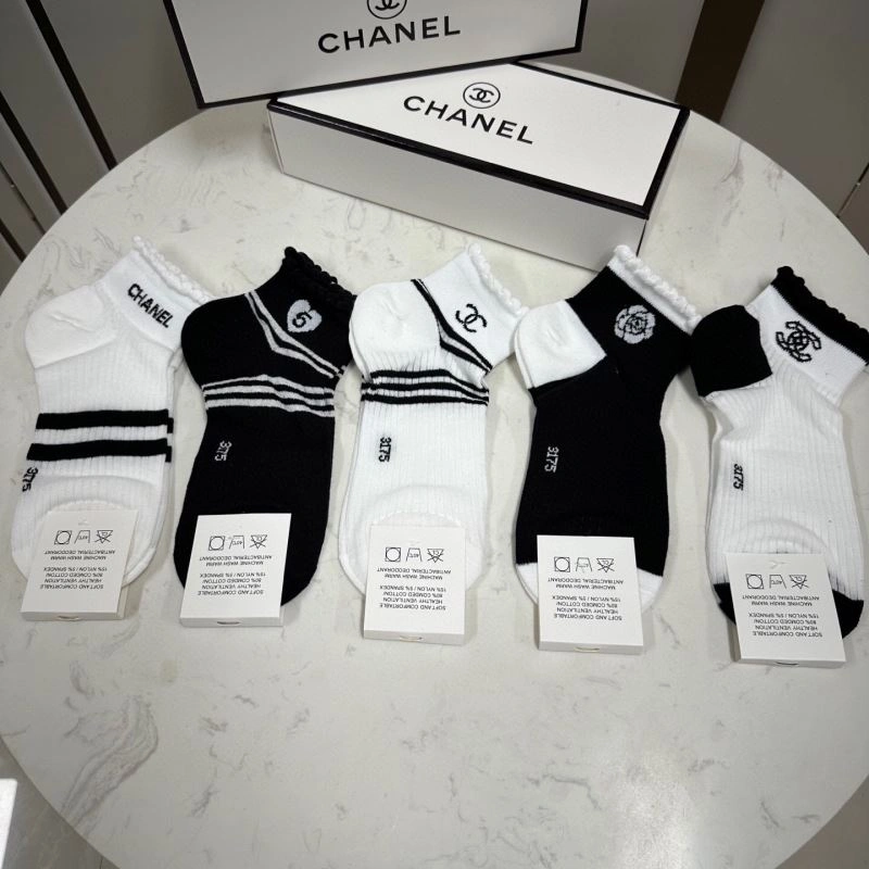 Chanel Socks Sleek 273859