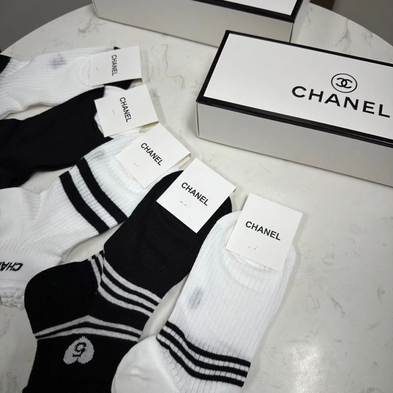 Chanel Socks Sleek 273859