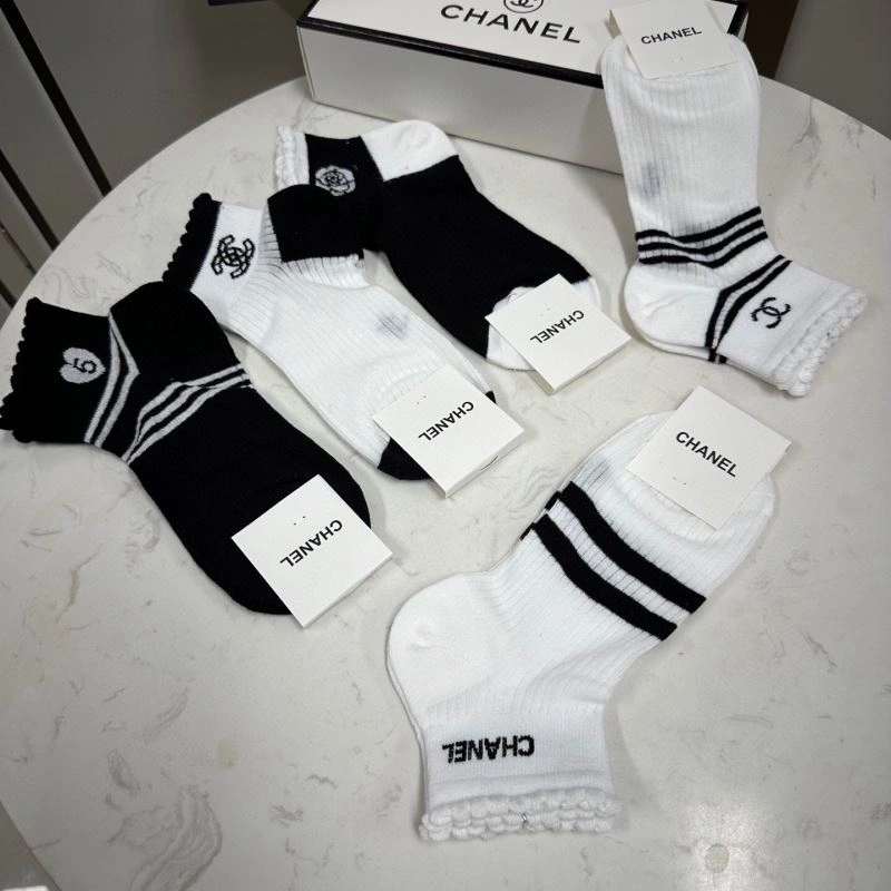 Chanel Socks Sleek 273859
