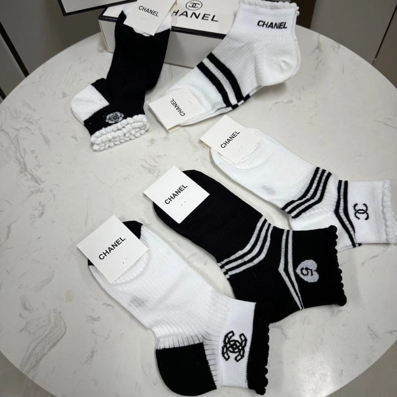 Chanel Socks Sleek 273859
