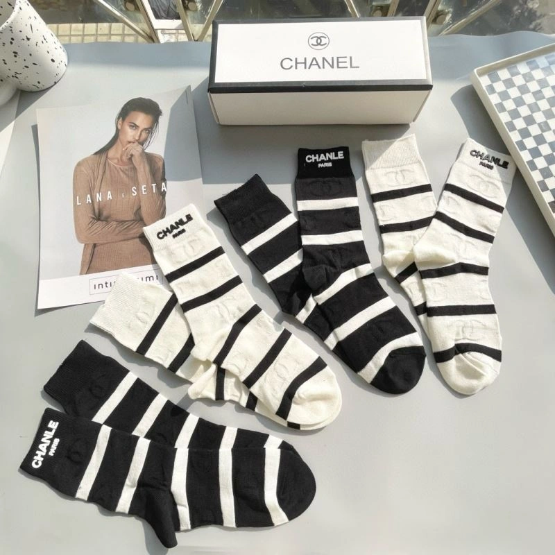 FreshLook Chanel Socks 273866