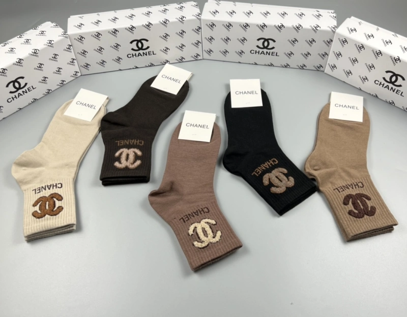 Comfortable Chanel Socks 274294