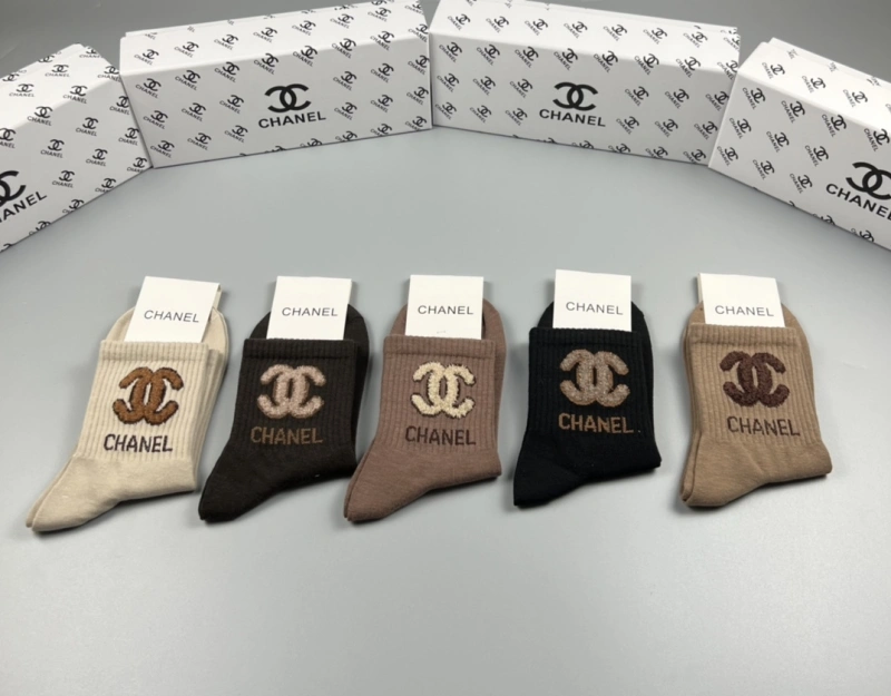 Comfortable Chanel Socks 274294