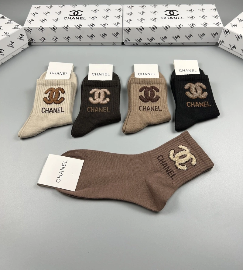Comfortable Chanel Socks 274294