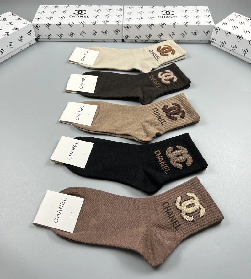 Comfortable Chanel Socks 274294