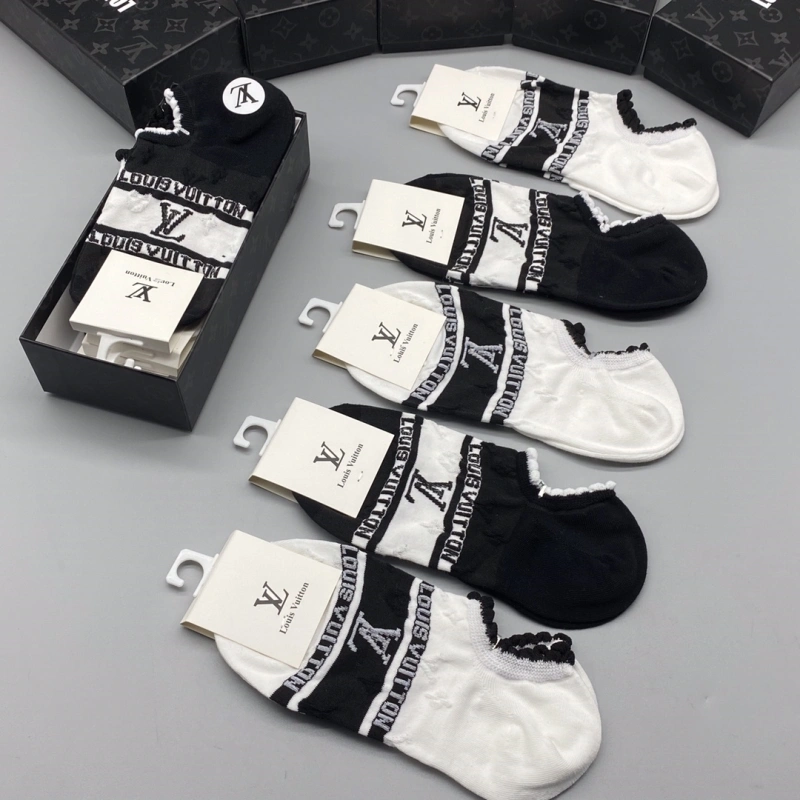 Versatile Chanel Socks 274300