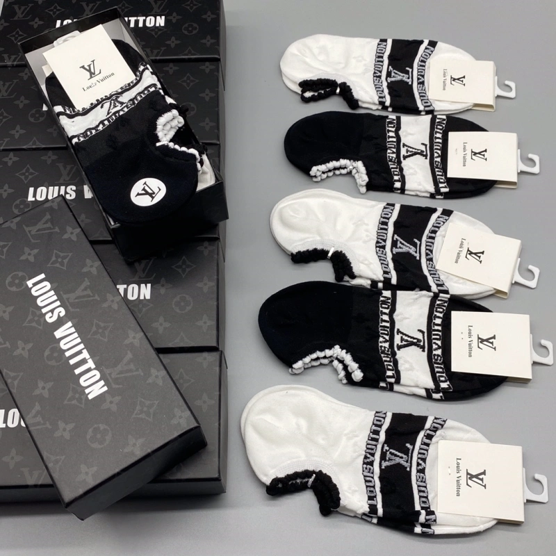 Versatile Chanel Socks 274300