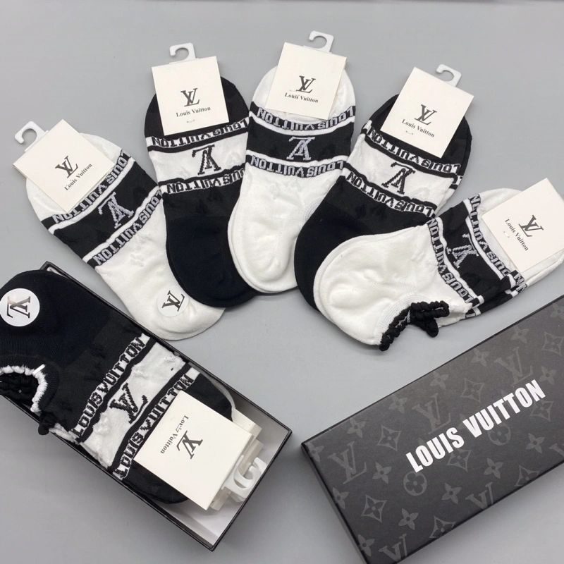 Versatile Chanel Socks 274300