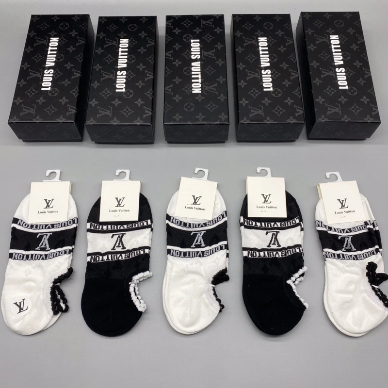 Versatile Chanel Socks 274300