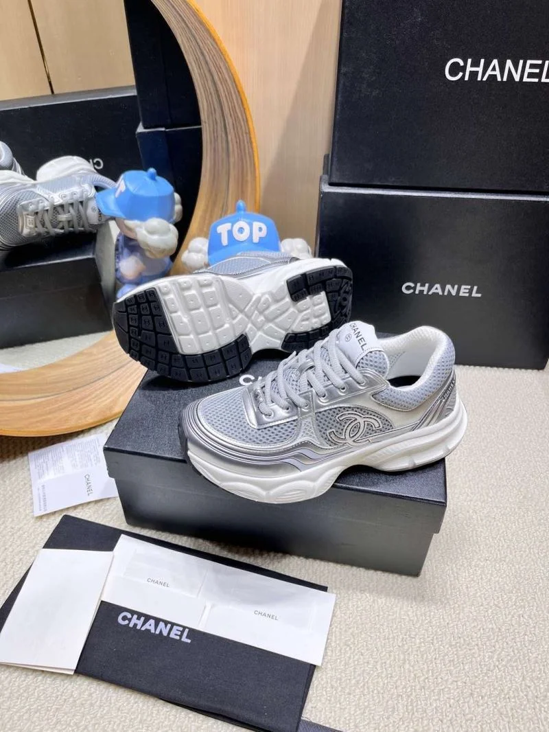 Sleek Chanel Sport Shoes 18417