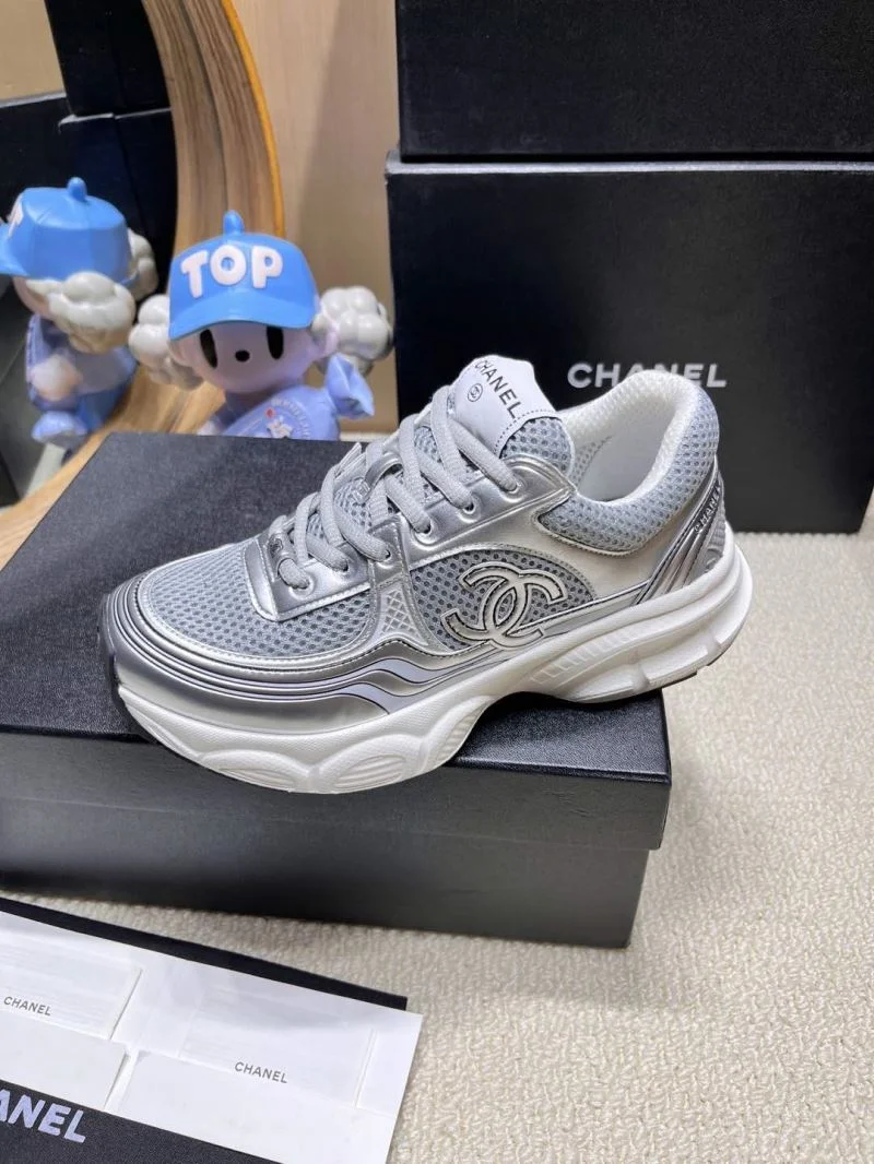 Sleek Chanel Sport Shoes 18417