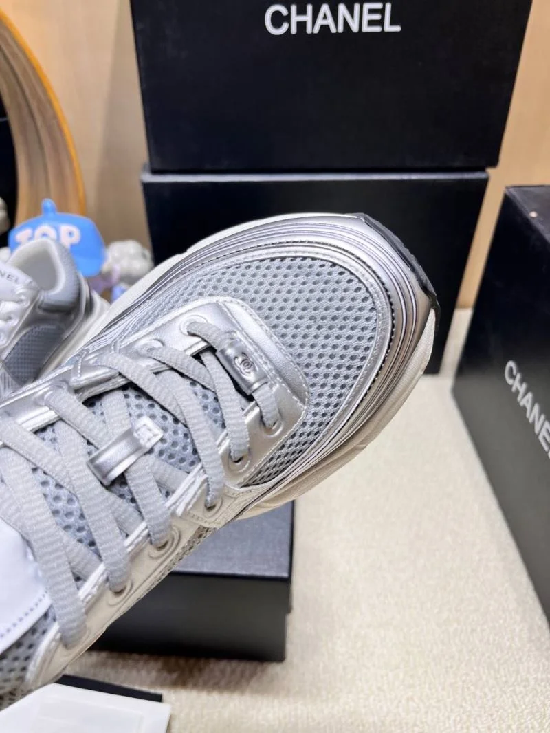 Sleek Chanel Sport Shoes 18417