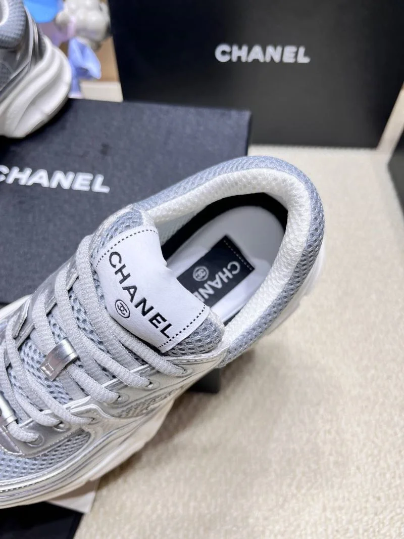 Sleek Chanel Sport Shoes 18417