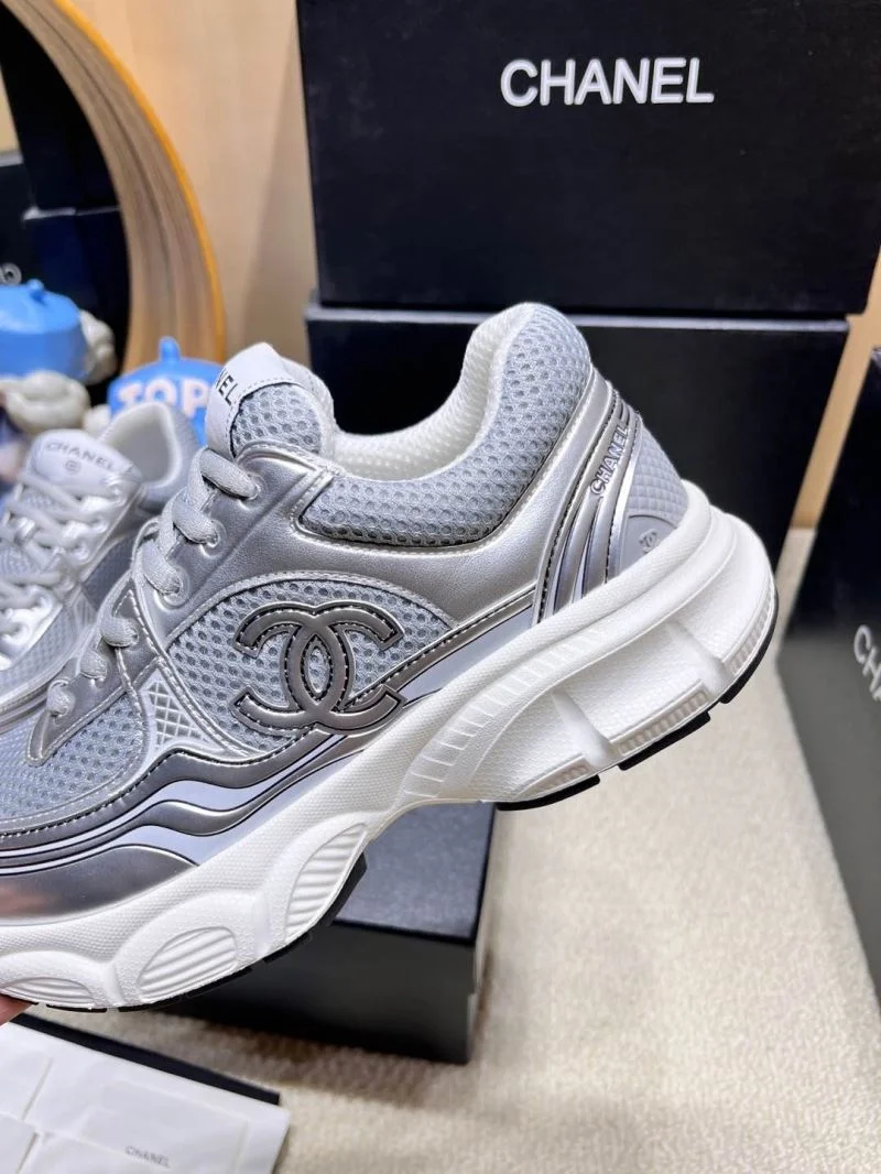 Sleek Chanel Sport Shoes 18417