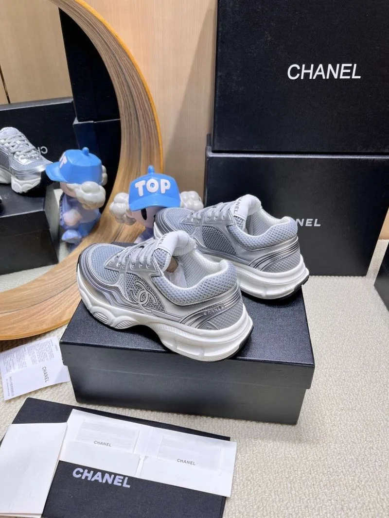 Sleek Chanel Sport Shoes 18417