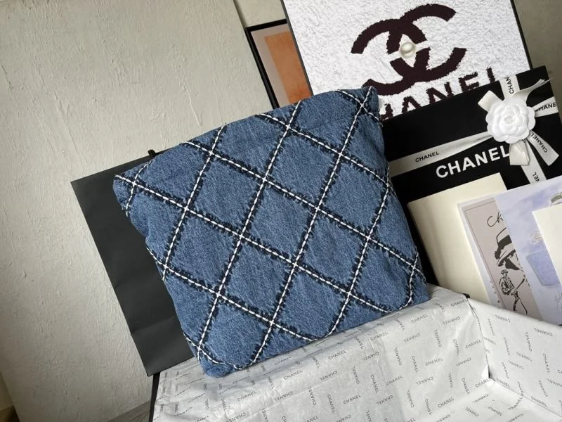 Unisex Chanel Stachel Bags 54696