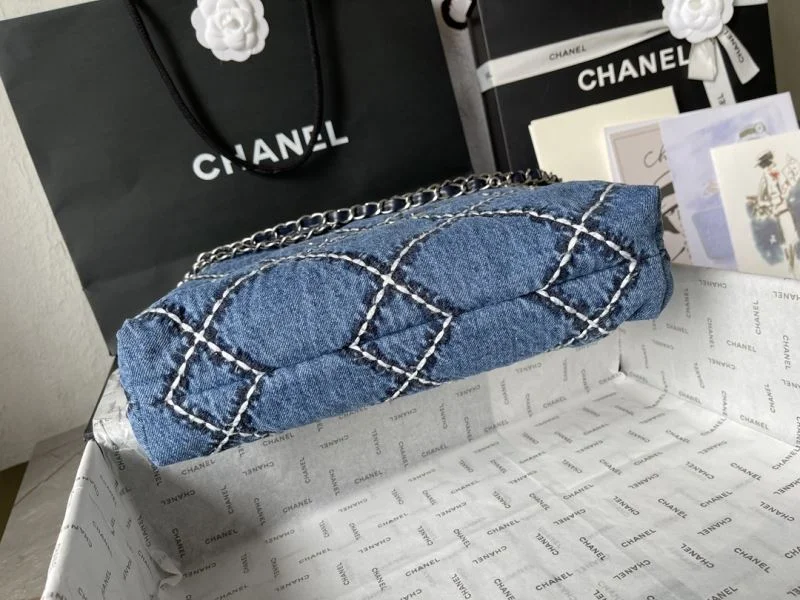 Unisex Chanel Stachel Bags 54696