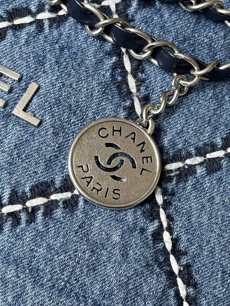 Unisex Chanel Stachel Bags 54696