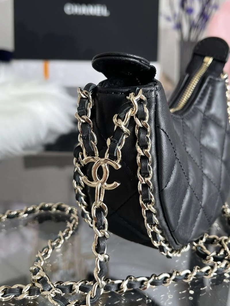 Trendsetting Chanel Stachel Bags 54674