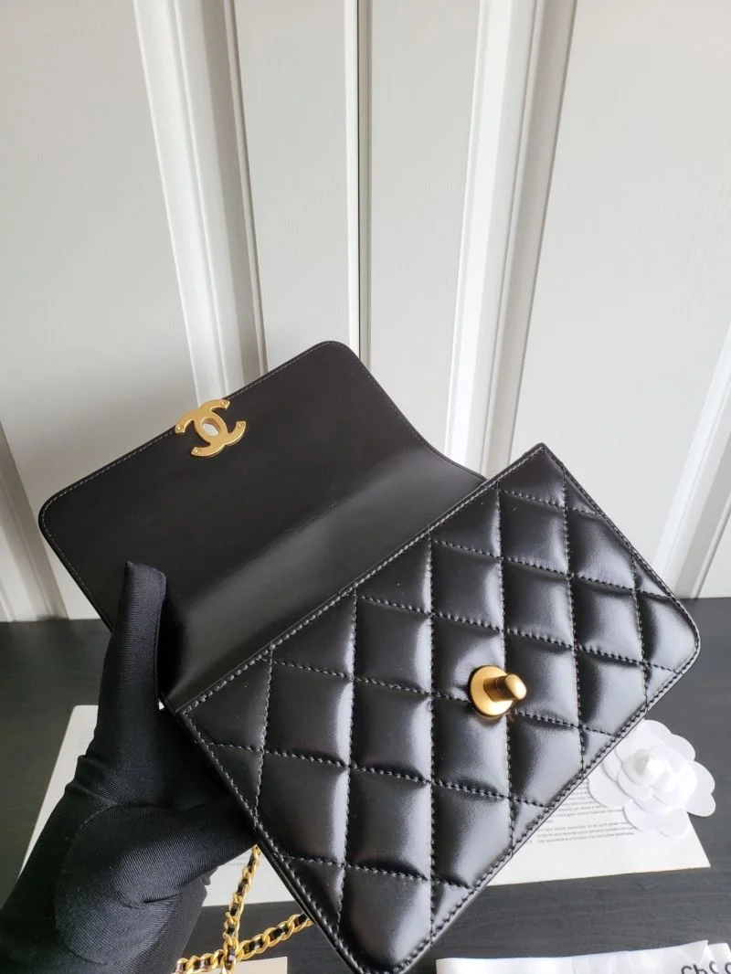 Compact Chanel Stachel Bags 54611
