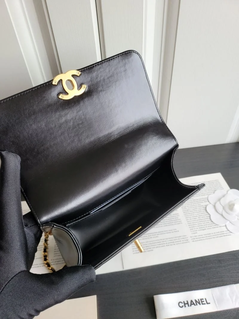 Compact Chanel Stachel Bags 54611