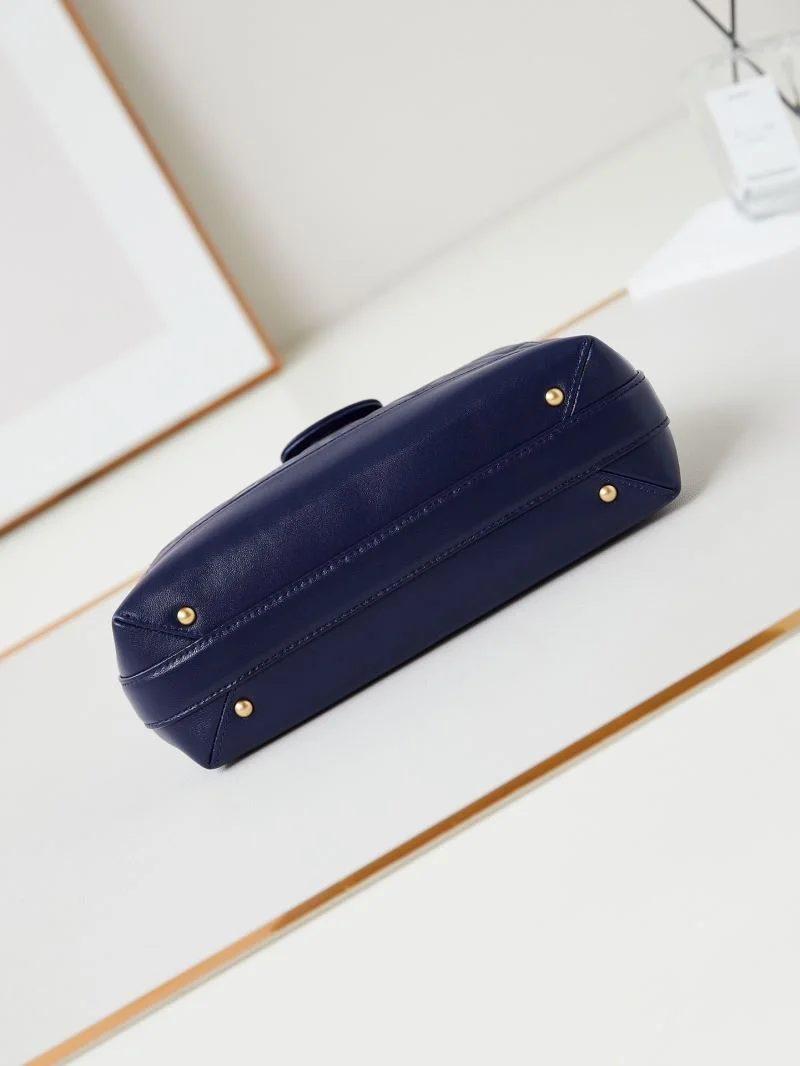 Chanel Stachel Bags Breathable 54635