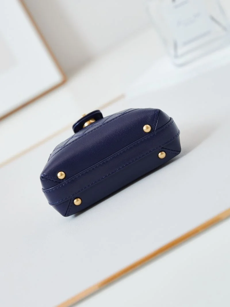 Chanel Stachel Bags Breathable 54605