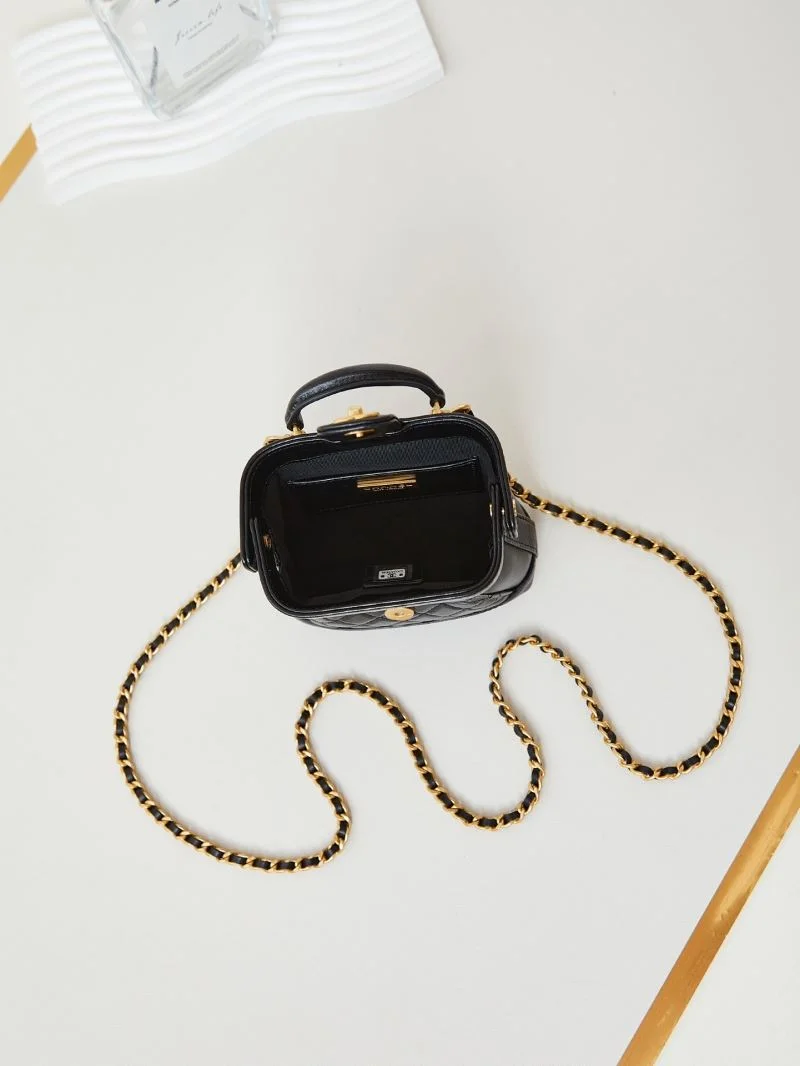 Chanel Stachel Bags Unisex 54592