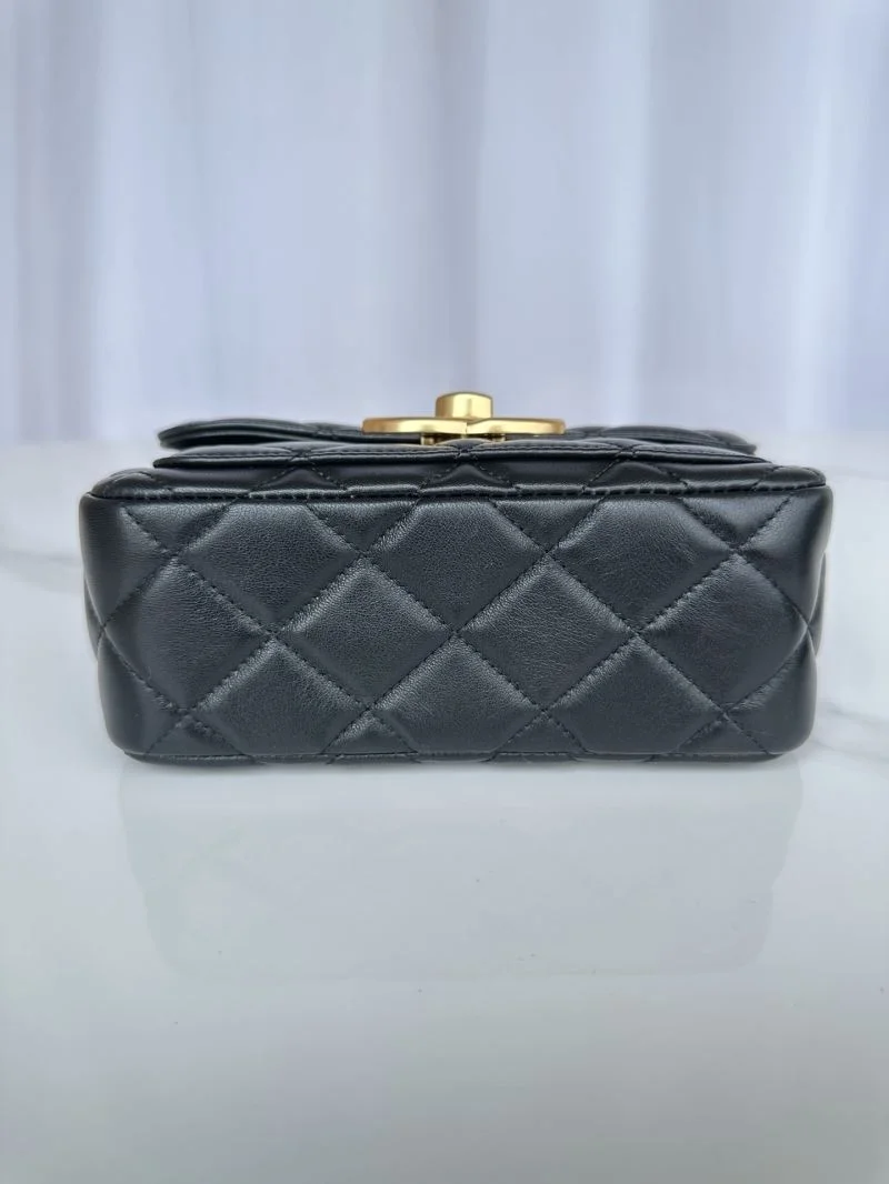 Original Chanel Stachel Bags 54573