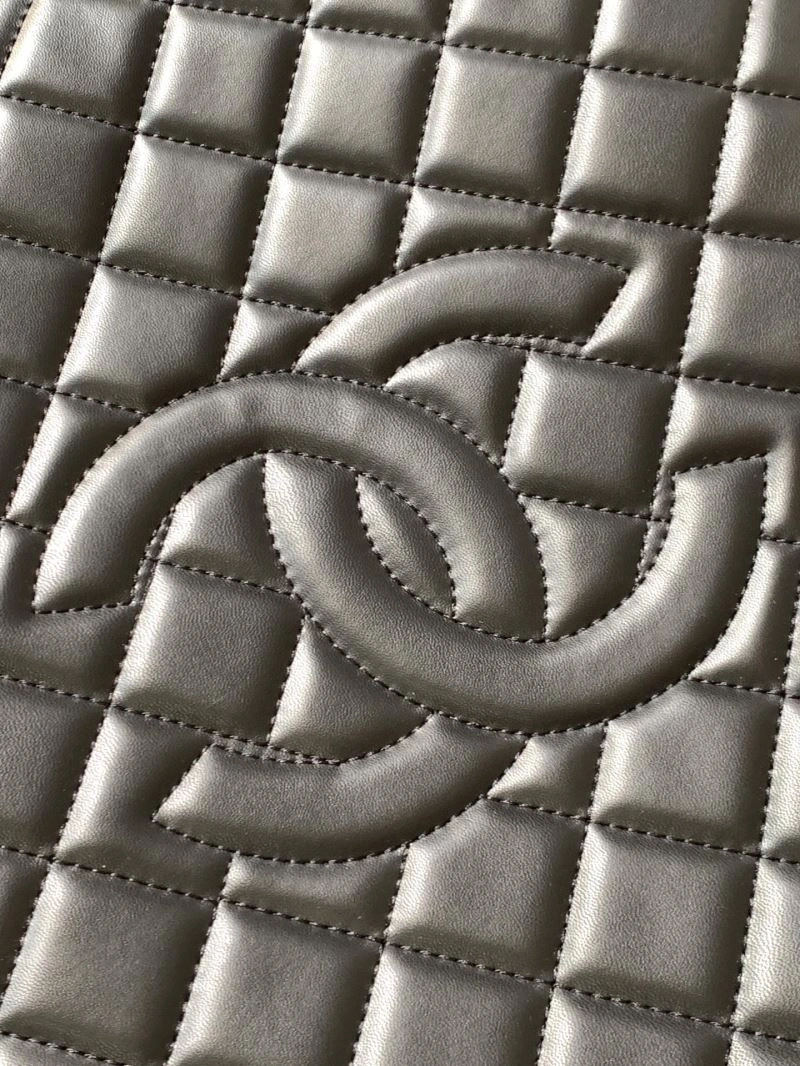 QuickDry Chanel Suitcase 69322