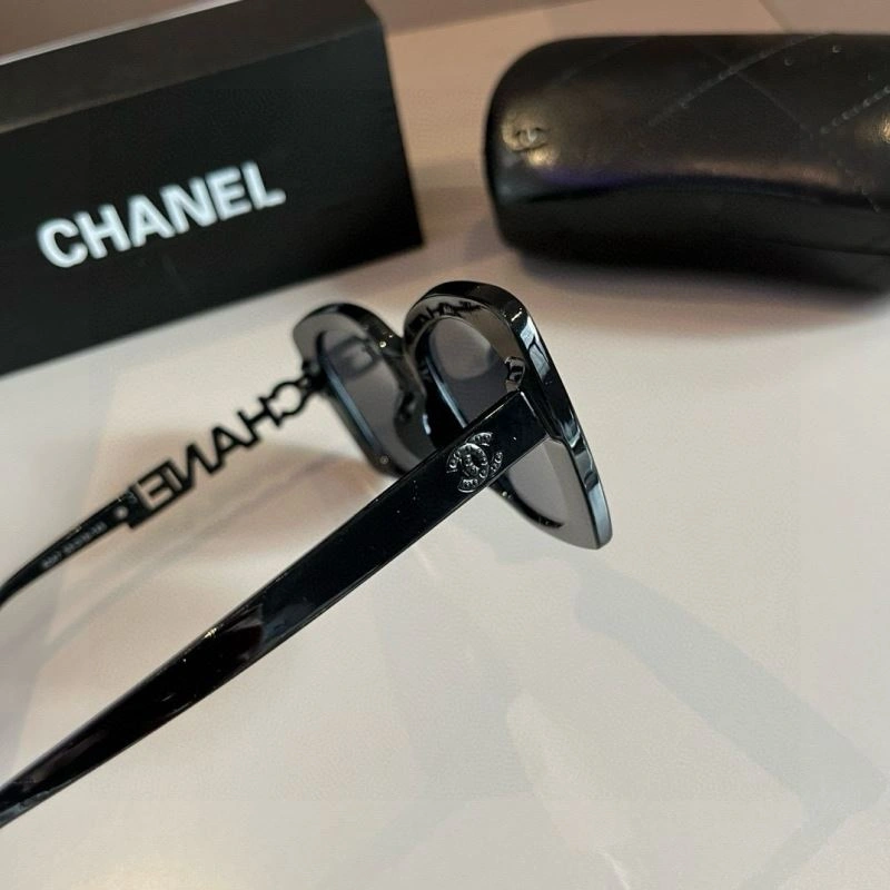 Chanel Sunglasses Modern 278168