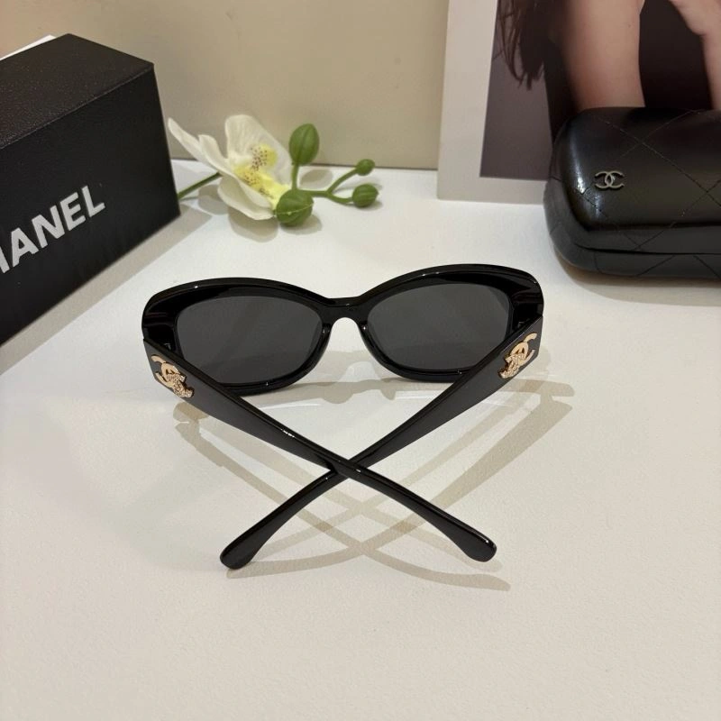Chanel Sunglasses Durable 278143