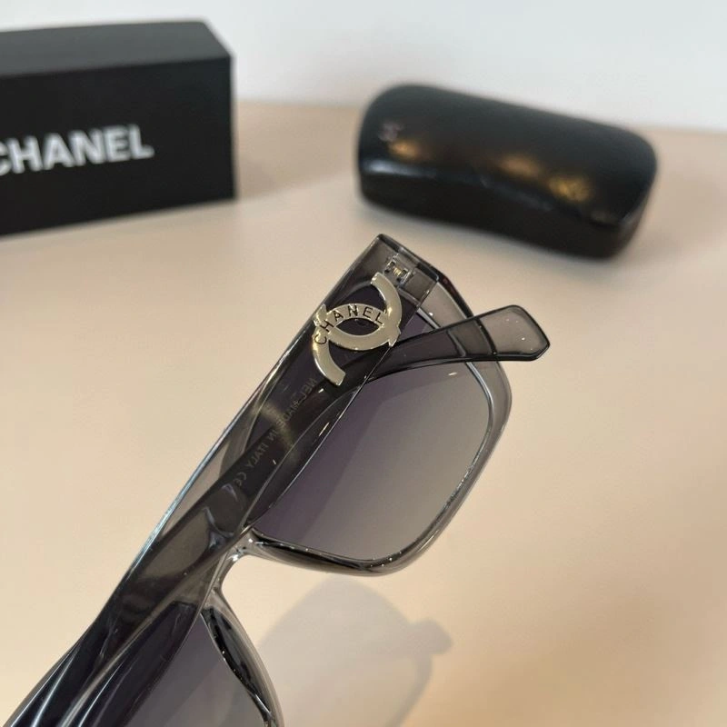 ZipUp Chanel Sunglasses 278130
