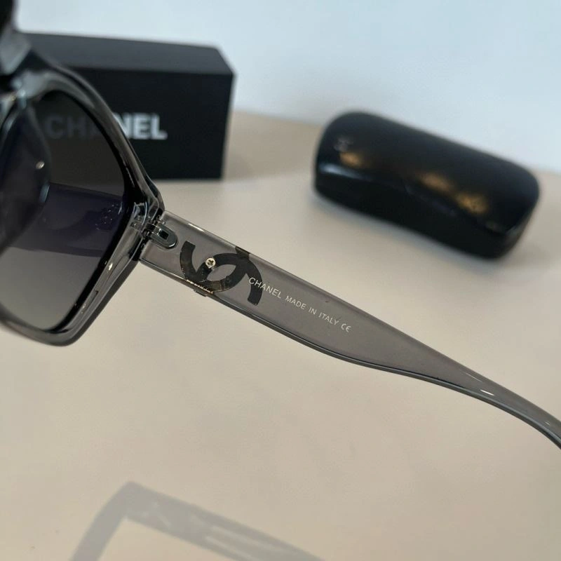 ZipUp Chanel Sunglasses 278130