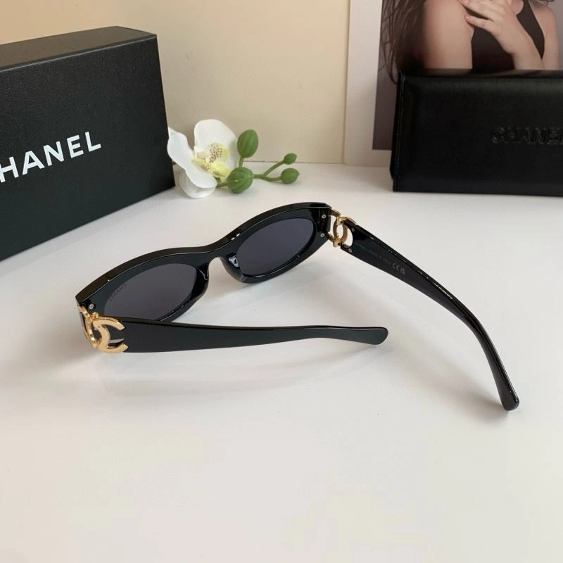 Chanel Sunglasses Versatile 278096