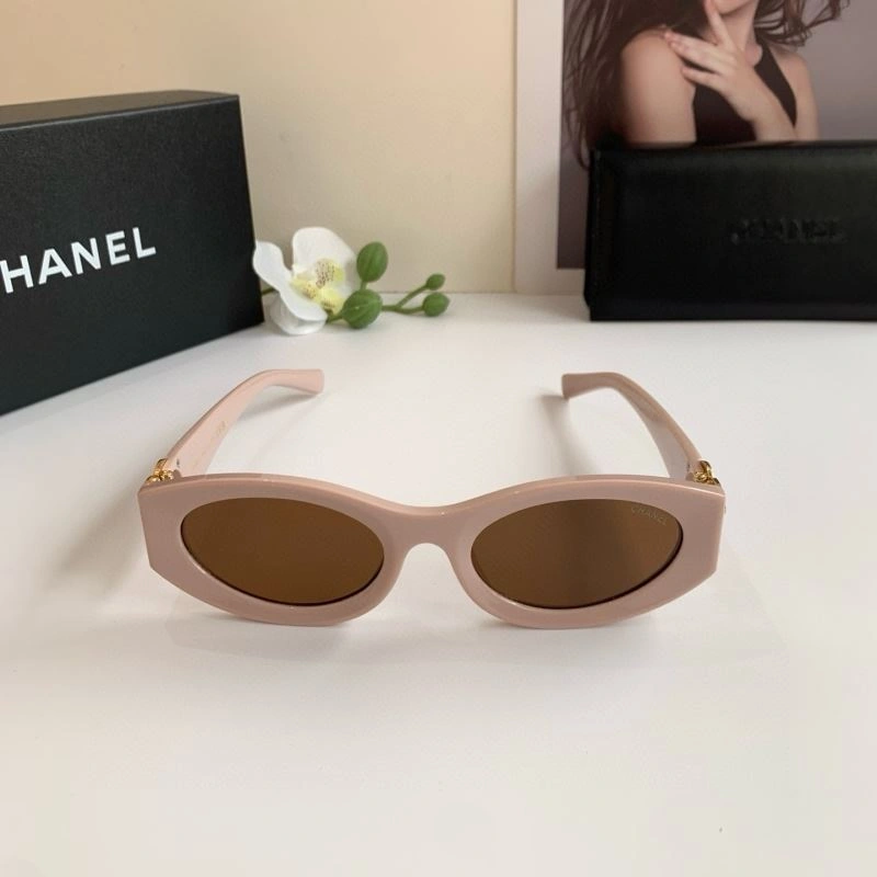 Neat Chanel Sunglasses 278098