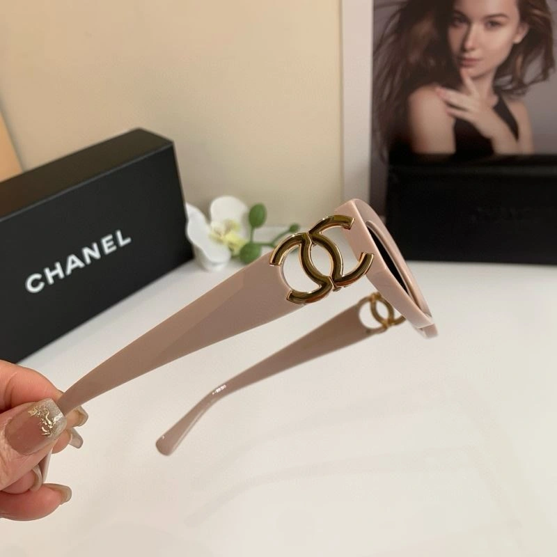 Neat Chanel Sunglasses 278098