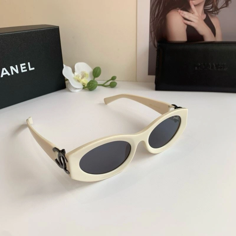 Chanel Sunglasses Contemporary 278115