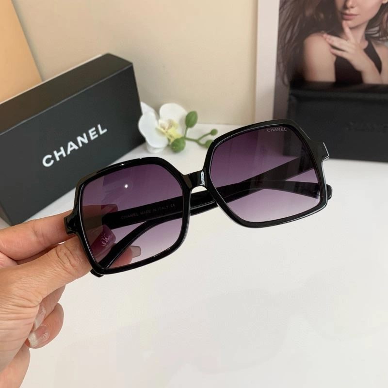 Comfortable Chanel Sunglasses 278111