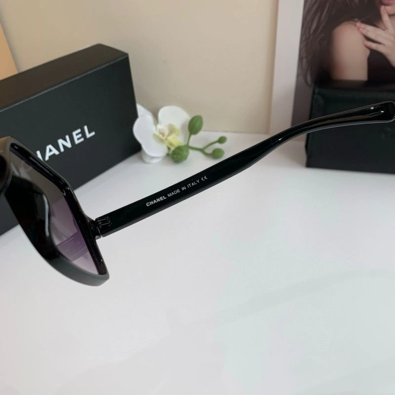 Comfortable Chanel Sunglasses 278111