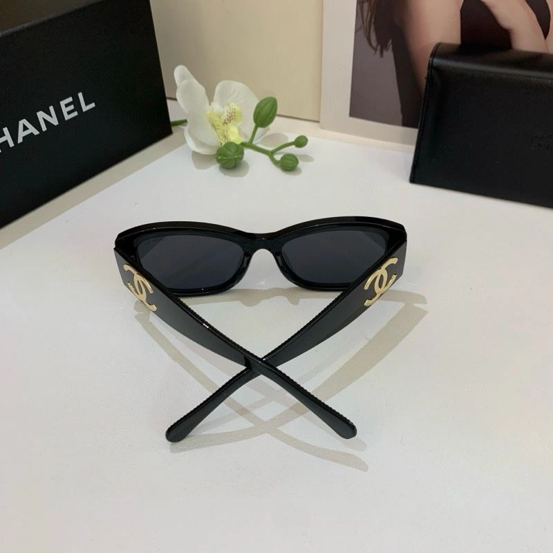 Chanel Sunglasses Durable 278097
