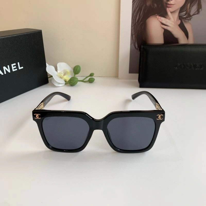 Practical Chanel Sunglasses 278104