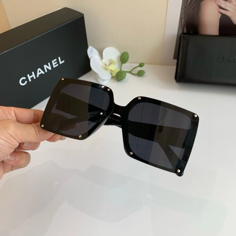 Chanel Sunglasses ZipUp 278089